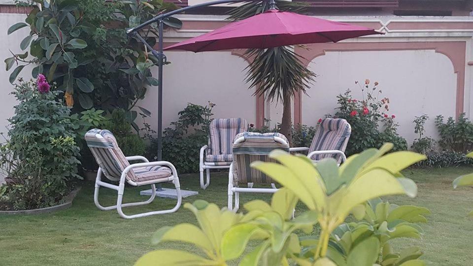 Royal Emirates Residence Abbottabad Buitenkant foto
