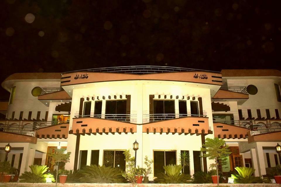 Royal Emirates Residence Abbottabad Buitenkant foto