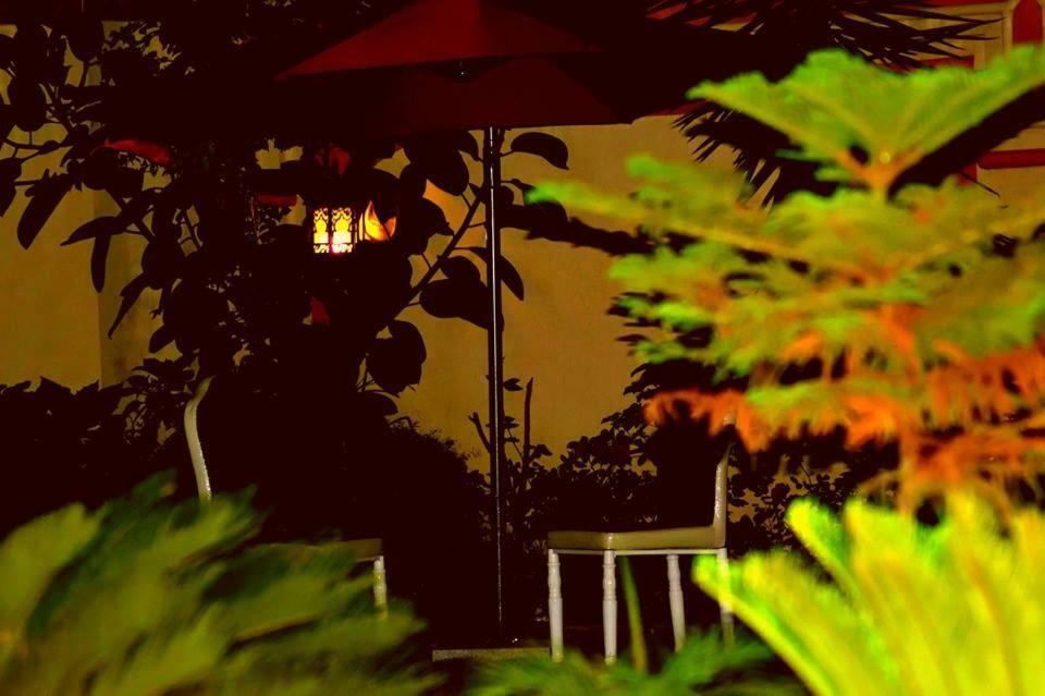 Royal Emirates Residence Abbottabad Buitenkant foto